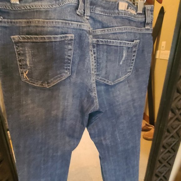 Kut from the Kloth boyfriend jeans - Picture 6 of 7